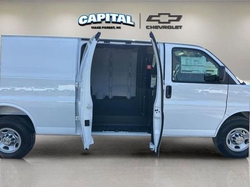 New 2026 Chevrolet Express 3500 Extended w/ Driver Convenience Package RWD image 16