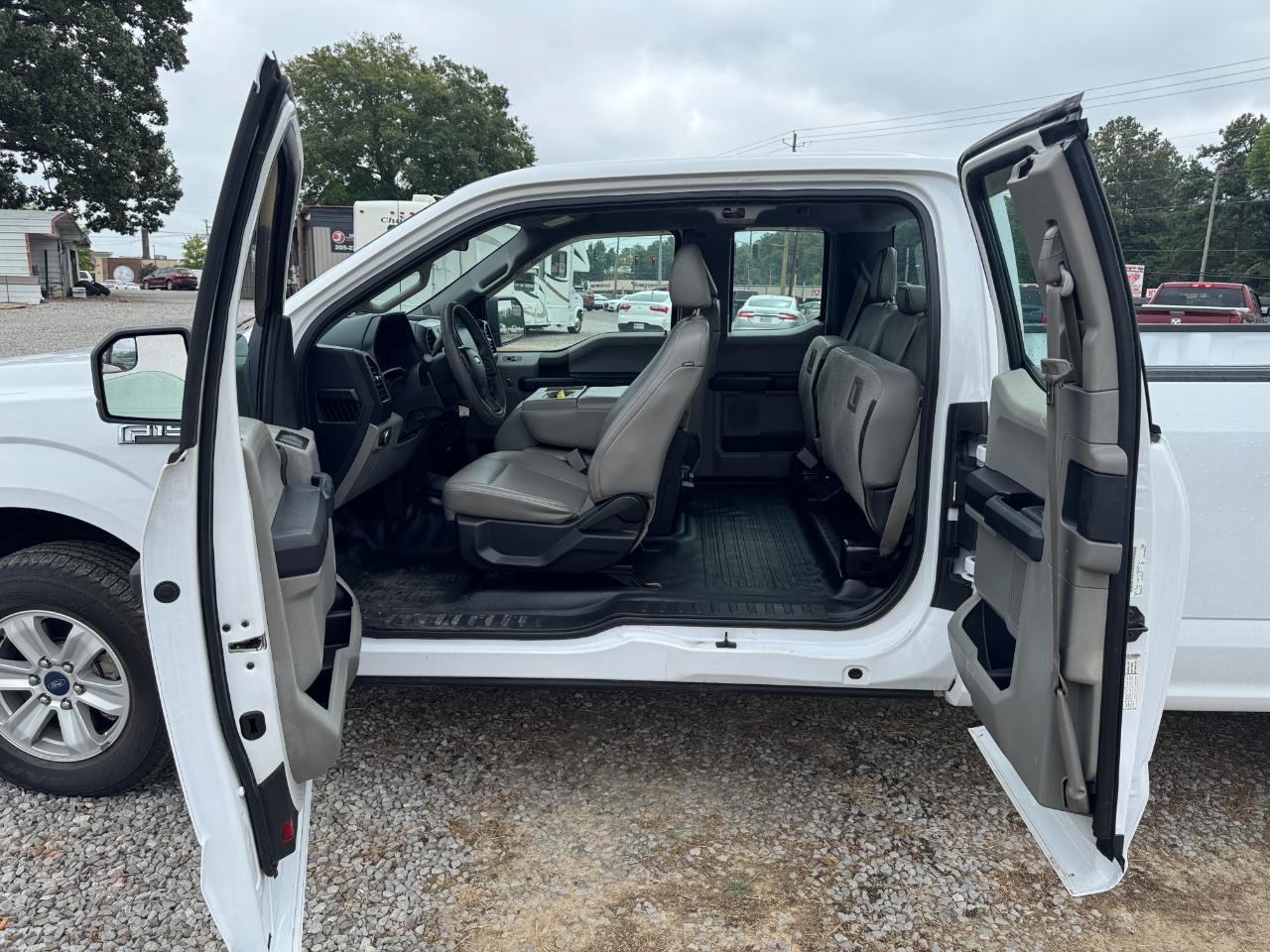 Used 2017 Ford F150 XL w/ Equipment Group 101A Mid RWD image 18