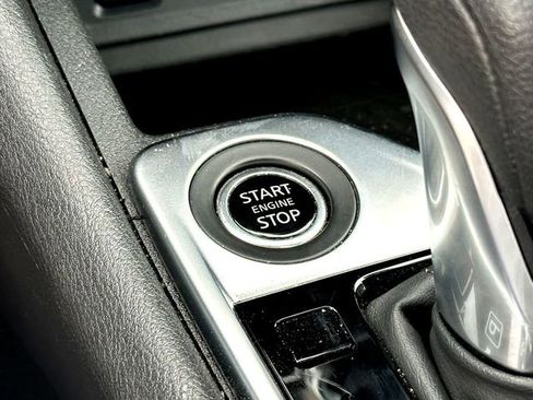 Used 2025 Nissan Sentra SV FWD image 16