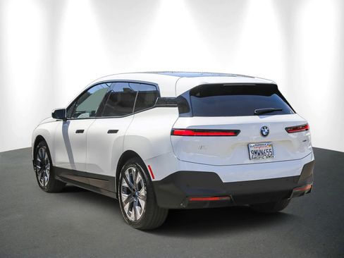 Used 2025 BMW iX xDrive50 w/ Convenience Package image 4