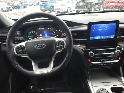 Used 2023 Ford Explorer Limited w/ Equipment Group 301A image 26