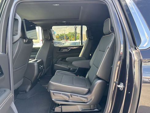 New 2026 GMC Yukon XL Elevation w/ Elevation Premium Package AWD/4WD image 28