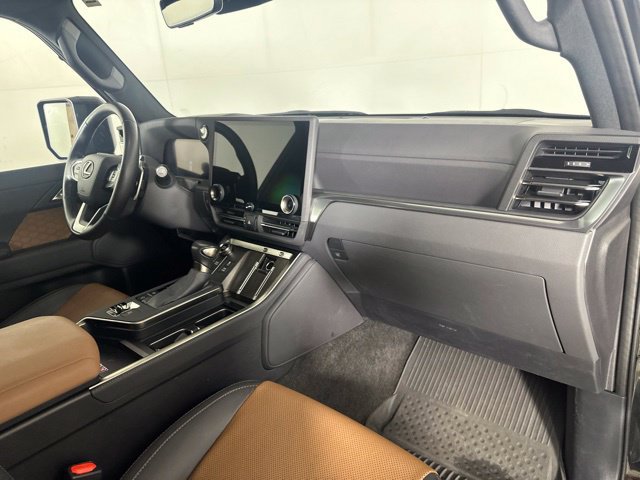 Used 2024 Lexus GX 550 w/ Accessory Package (2T) AWD/4WD image 37