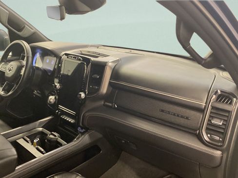 Used 2024 RAM 1500 Limited AWD/4WD image 32