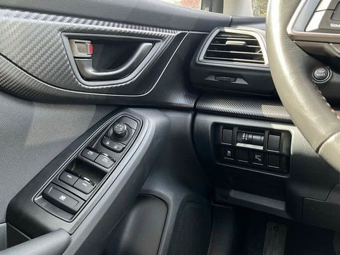 Used 2019 Subaru Crosstrek 2.0i Premium w/ Moonroof Package AWD/4WD image 22