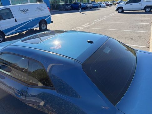 Used 2022 Dodge Challenger SXT w/ Blacktop Package image 8