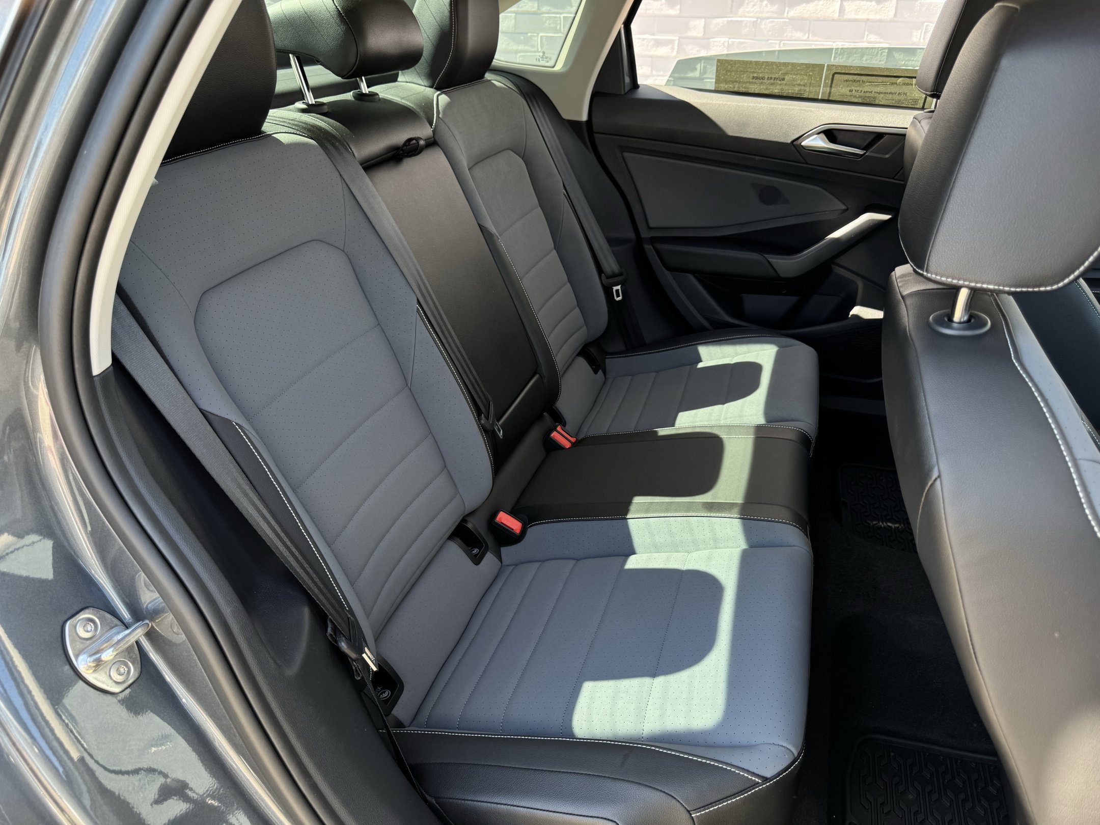Used 2026 Volkswagen Jetta SE FWD image 28