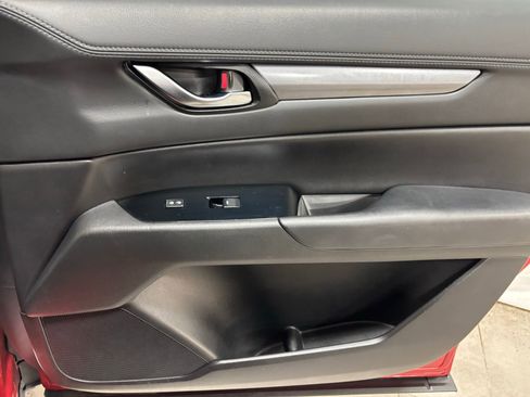 Used 2019 MAZDA CX-5 Touring image 16