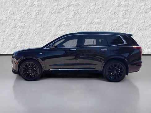 Used 2024 Cadillac XT6 Premium Luxury w/ Technology Package AWD/4WD image 6