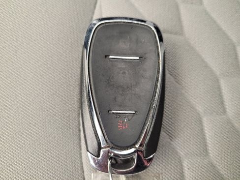 Used 2019 Chevrolet Equinox LS w/ LS Convenience Package FWD image 32