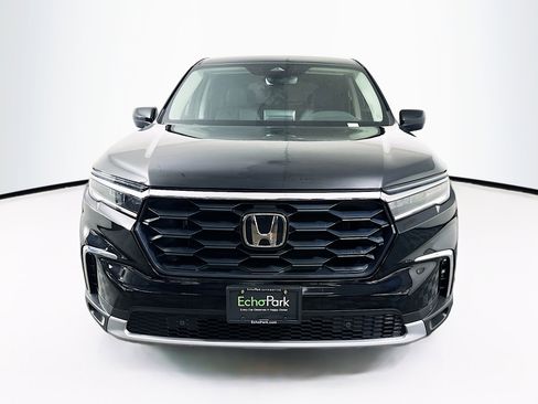 Used 2025 Honda Pilot EX-L image 2
