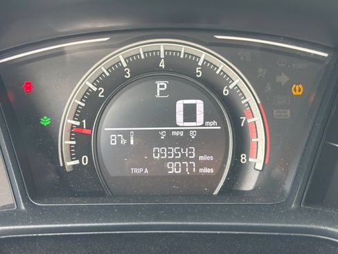 Used 2018 Honda Civic LX image 3