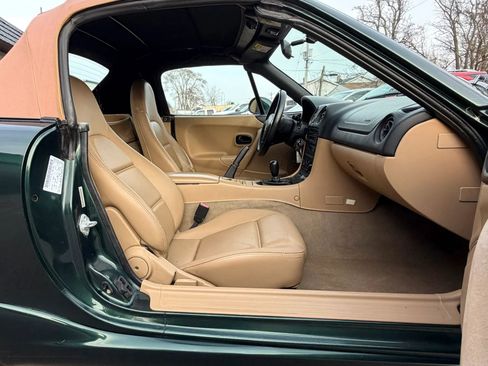 Used 1999 MAZDA MX-5 Miata RWD image 4