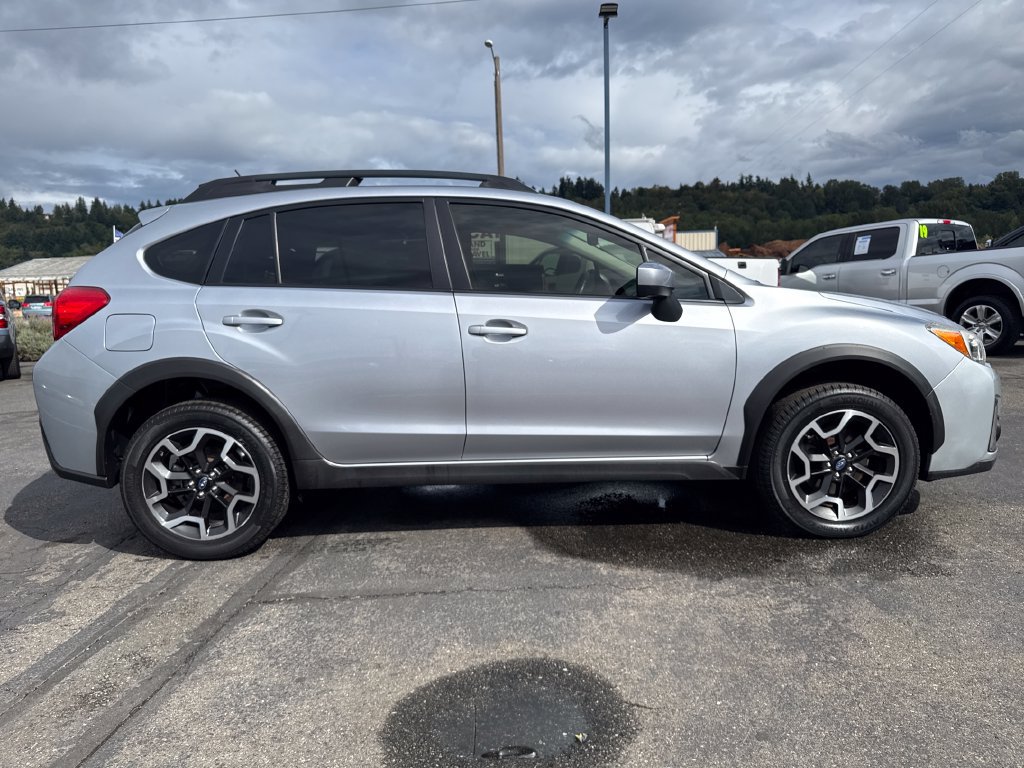 Used 2017 Subaru Crosstrek 2.0i Premium AWD/4WD image 7