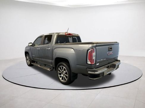 Used 2018 GMC Canyon SLT w/ Driver Alert Package image 4