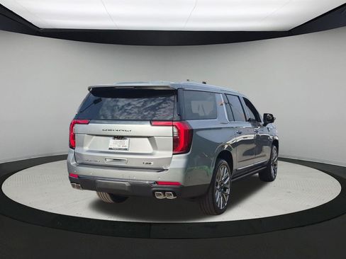 New 2026 GMC Yukon XL Denali Ultimate AWD/4WD image 5