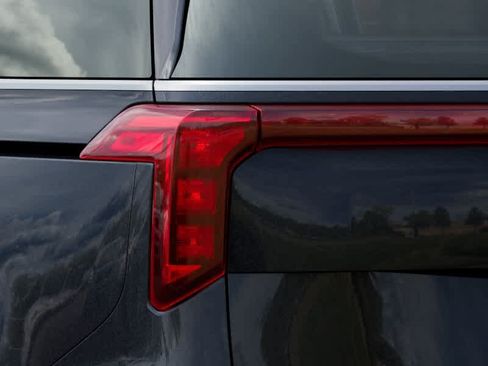 New 2026 Kia Carnival SX FWD image 11