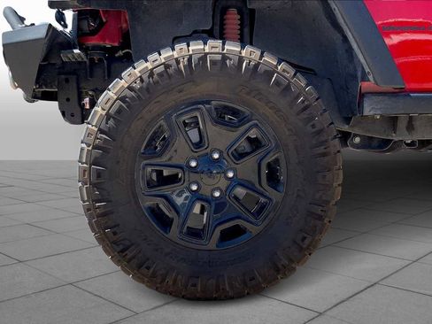 Used 2018 Jeep Wrangler Sport AWD/4WD image 11