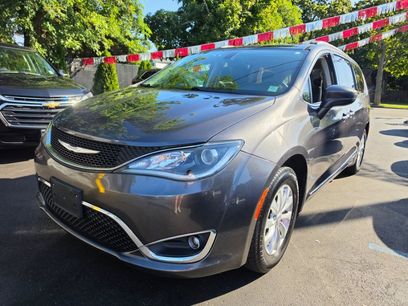 Used 2017 Chrysler Pacifica Touring-L