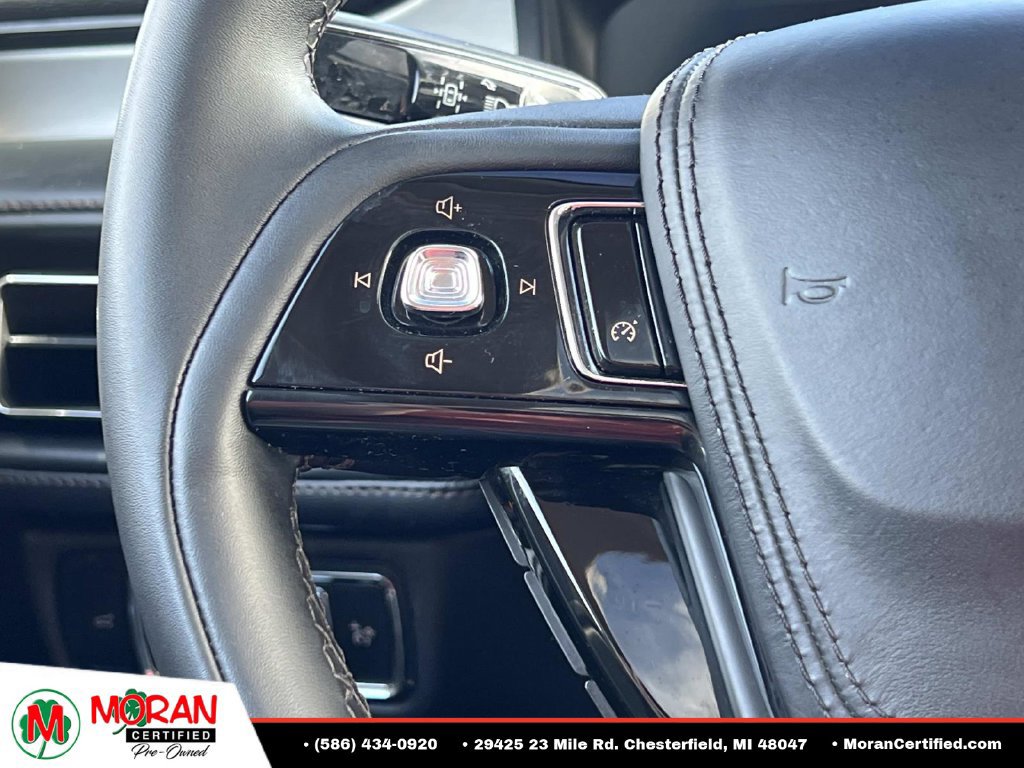 Used 2023 Lincoln Aviator AWD w/ Premium Package image 28