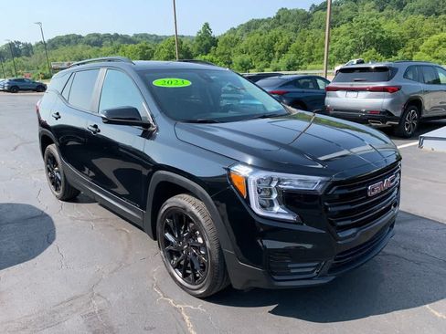 Certified 2023 GMC Terrain SLE w/ Elevation Edition AWD/4WD image 6