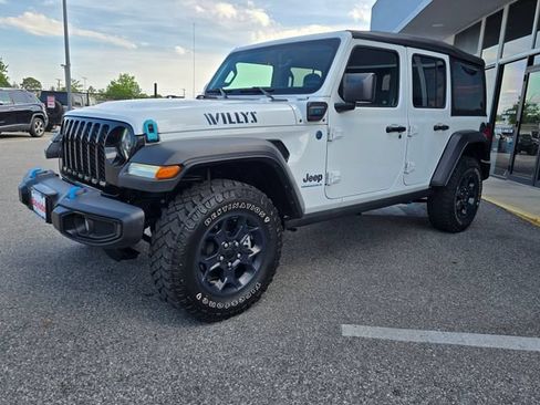 Used 2023 Jeep Wrangler Unlimited w/ 8.4" Radio Group AWD/4WD image 24