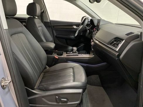 Used 2023 Audi Q5 2.0T Premium w/ Convenience Package AWD/4WD image 24