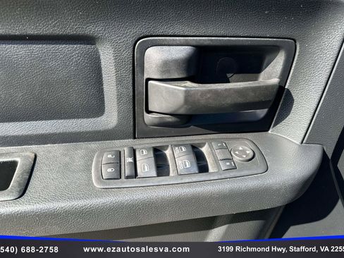 Used 2017 RAM 1500 Express image 18