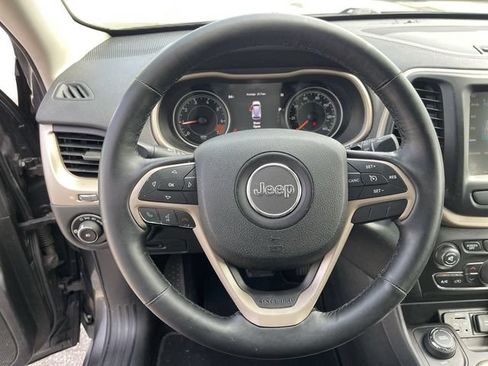 Used 2015 Jeep Cherokee Limited AWD/4WD image 14