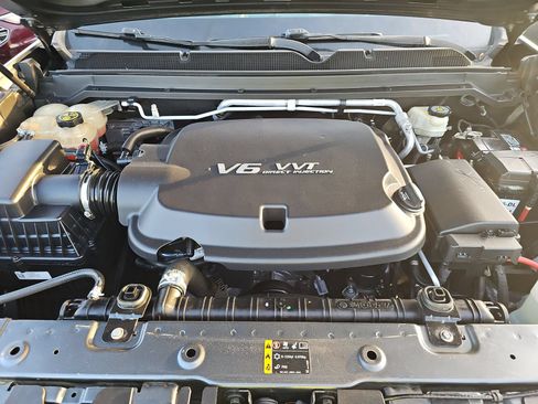 Used 2017 Chevrolet Colorado W/T w/ WT Convenience Package RWD image 8