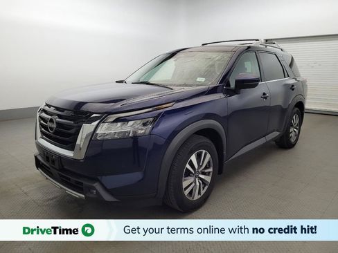 Used 2022 Nissan Pathfinder SL AWD/4WD image 1