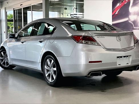 Used 2012 Acura TL w/ Technology Package FWD image 4