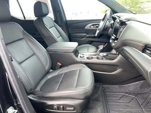 Used 2023 Chevrolet Traverse LT w/ LPO, Floor Liner Package image 24
