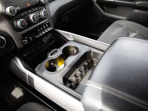 Used 2019 RAM 1500 Big Horn AWD/4WD image 19