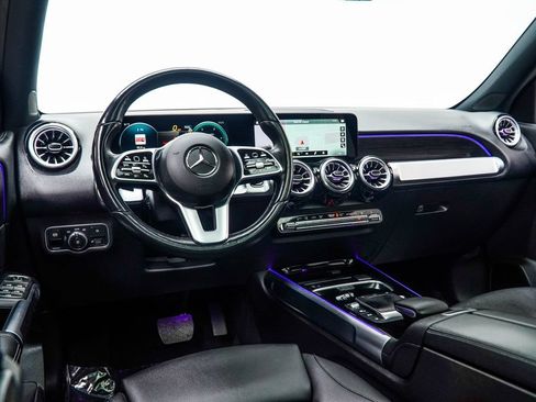 Used 2023 Mercedes-Benz EQB 300 4MATIC w/ Exclusive Package image 16