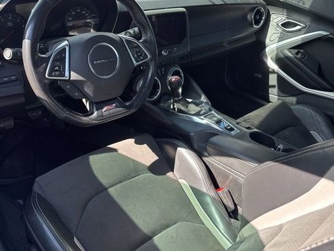 Used 2019 Chevrolet Camaro SS w/ Black Appearance Package RWD image 8