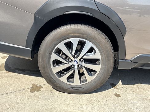 Used 2023 Subaru Outback Premium AWD/4WD image 35