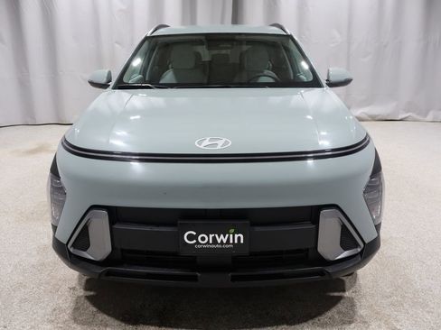 Used 2025 Hyundai Kona SEL image 7
