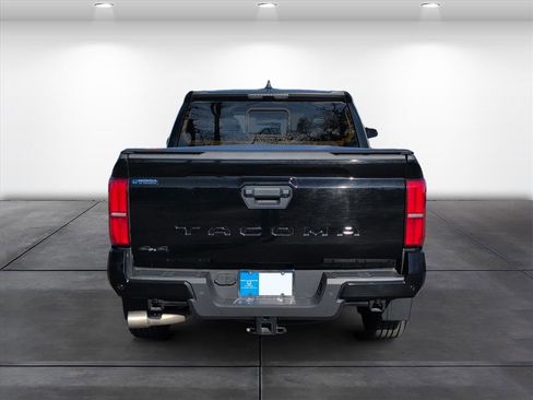 Used 2024 Toyota Tacoma SR5 image 5