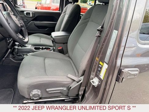 Used 2022 Jeep Wrangler Unlimited Sport AWD/4WD image 12