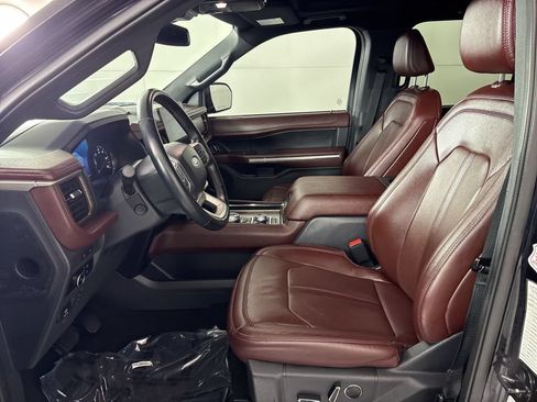 Used 2024 Ford Expedition Limited AWD/4WD image 28