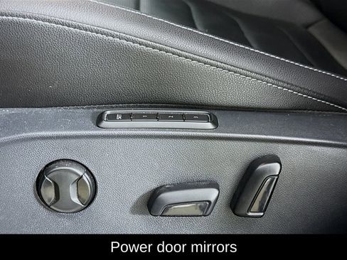 Used 2021 Volkswagen Jetta SEL Premium image 19