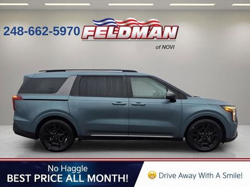 Used 2025 Kia Carnival SX Prestige image 7