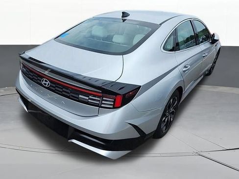 Used 2025 Hyundai Sonata SEL FWD image 7
