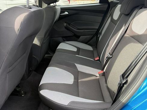 Used 2014 Ford Focus SE w/ SE Sport Package image 11