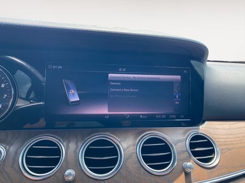 Used 2018 Mercedes-Benz E 300 image 27