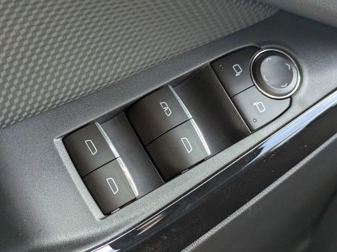 New 2026 Chevrolet Equinox RS w/ Convenience Package III FWD image 14