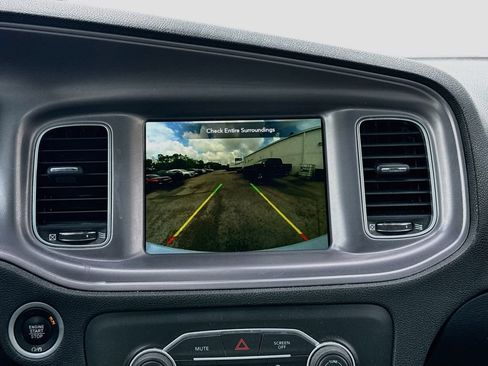 Used 2023 Dodge Charger SXT RWD image 13