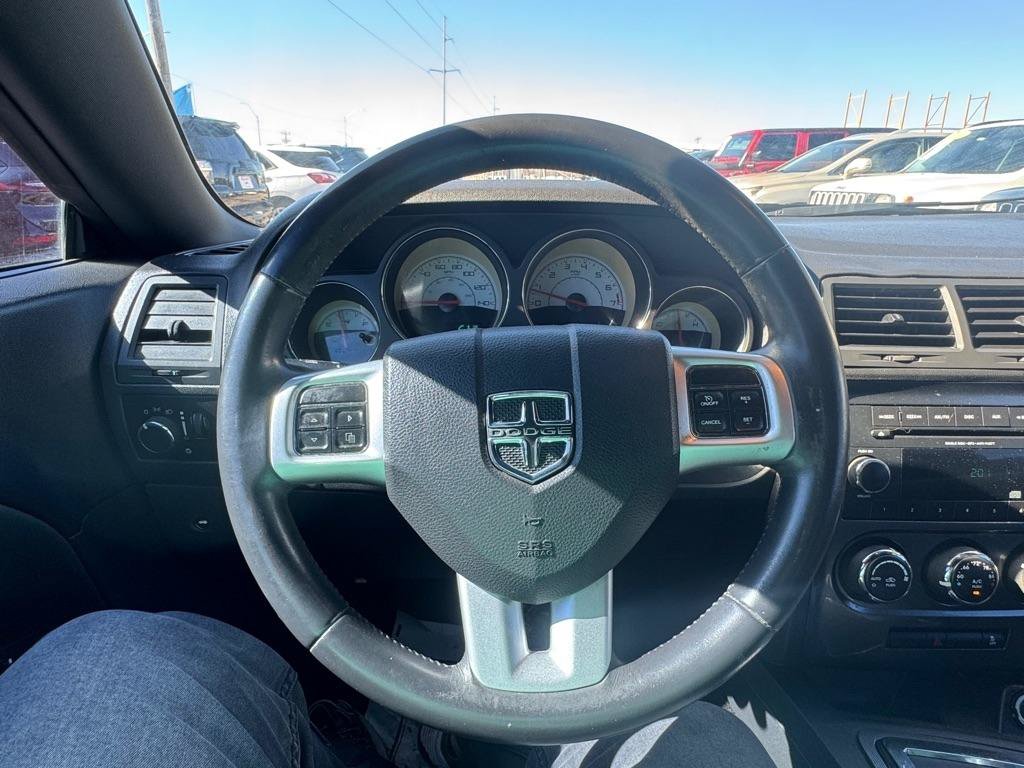 Used 2014 Dodge Challenger SXT RWD image 15