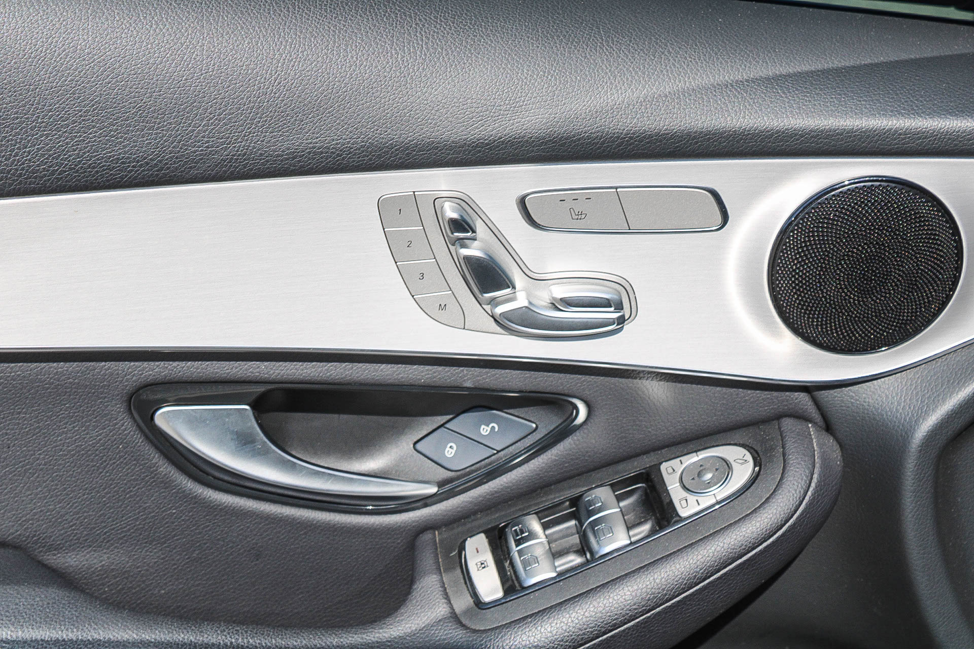 Used 2022 Mercedes-Benz GLC 300 image 22
